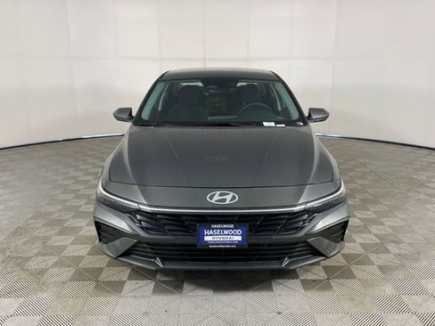 New 2026 Hyundai Elantra Hybrid FWD image 23