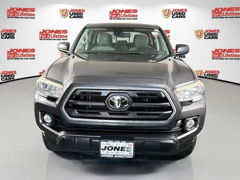 Used 2019 Toyota Tacoma SR5 RWD image 10