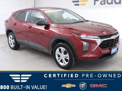 Certified 2024 Chevrolet Trax LS image 1
