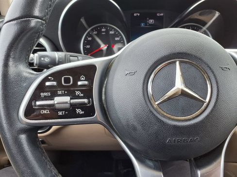Used 2020 Mercedes-Benz GLC 300 image 21