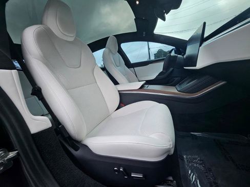 Used 2025 Tesla Model S AWD/4WD image 60