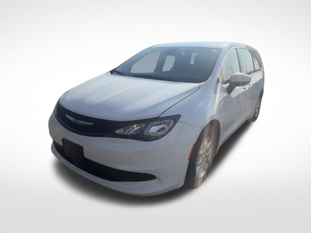 Used 2023 Chrysler Voyager LX FWD image 10