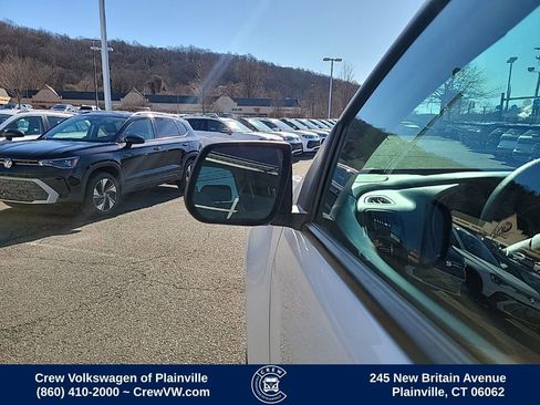 Used 2022 Chevrolet Colorado W/T RWD image 26