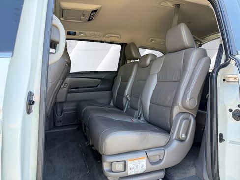 Used 2012 Honda Odyssey Touring image 11