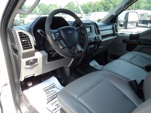 Used 2020 Ford F350 XL w/ Power Equipment Group AWD/4WD image 16