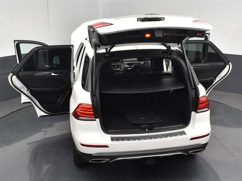 Used 2019 Mercedes-Benz GLE 400 4MATIC w/ Premium 1 Package image 7