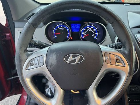 Used 2013 Hyundai Tucson Limited image 12