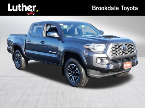 Certified 2022 Toyota Tacoma TRD Sport image 1