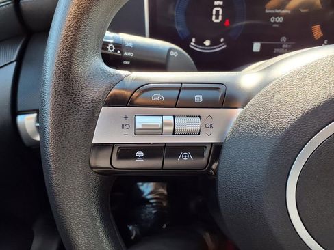 Used 2025 Hyundai Tucson SEL FWD image 12