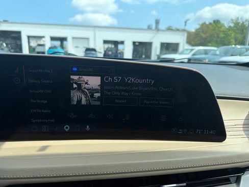 Used 2025 Cadillac XT4 Premium Luxury AWD/4WD image 23