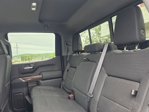 Used 2020 Chevrolet Silverado 1500 LT Trail Boss AWD/4WD image 15