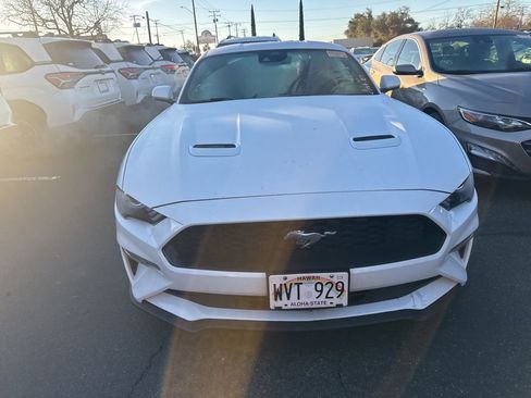 Used 2023 Ford Mustang Premium image 6