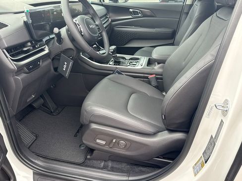 New 2026 Kia Carnival SX Prestige image 9