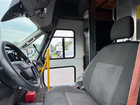 Used 2021 Ford Transit 350 DRW RWD image 40