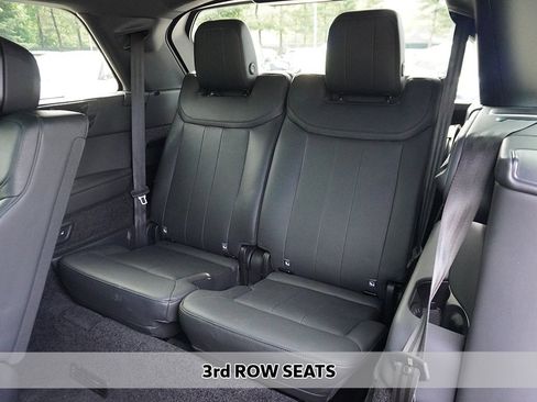 Used 2024 Land Rover Range Rover Long Wheelbase Autobiography image 11