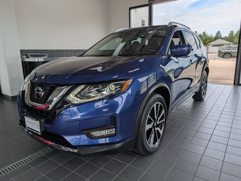 Used 2018 Nissan Rogue SL w/ Premium Package AWD/4WD image 5