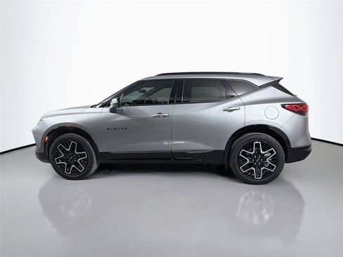 Used 2023 Chevrolet Blazer RS w/ Driver Confidence II Package FWD image 9
