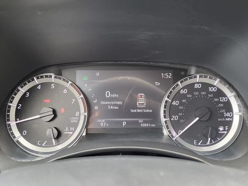 Used 2023 Toyota Highlander LE AWD/4WD image 14