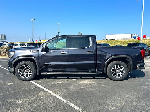 Used 2022 GMC Sierra 1500 SLT image 5