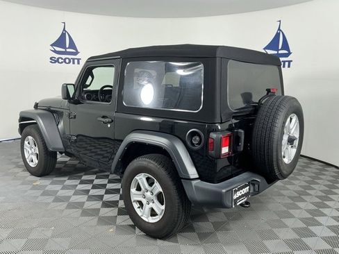 Used 2023 Jeep Wrangler Sport S image 3