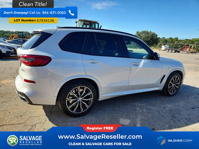 Used 2019 BMW X5 xDrive50i w/ M Sport Package AWD/4WD image 4