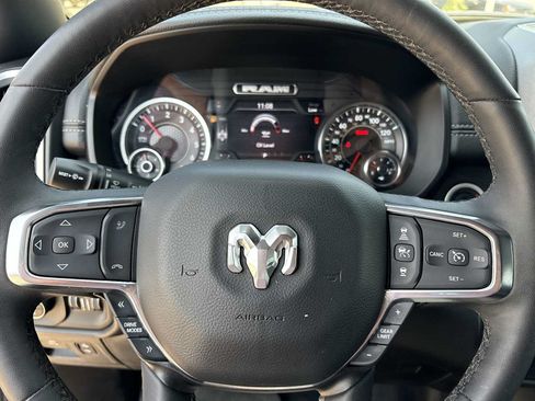 Used 2025 RAM 1500 Laramie AWD/4WD image 19