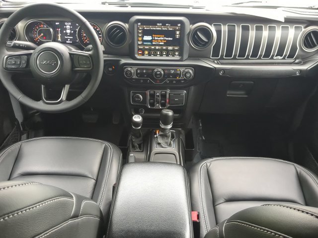 Used 2023 Jeep Gladiator Sport AWD/4WD image 14