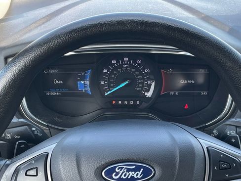 Used 2020 Ford Fusion SE AWD/4WD image 14