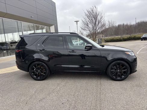 New 2026 Land Rover Discovery Limited Edition AWD/4WD image 4