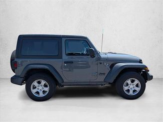 Used 2022 Jeep Wrangler Sport AWD/4WD video 4