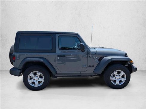 Used 2022 Jeep Wrangler Sport AWD/4WD image 4