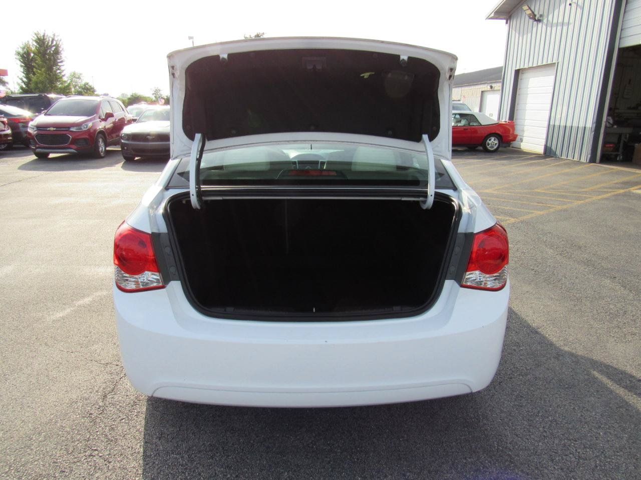 Used 2016 Chevrolet Cruze LT FWD image 36