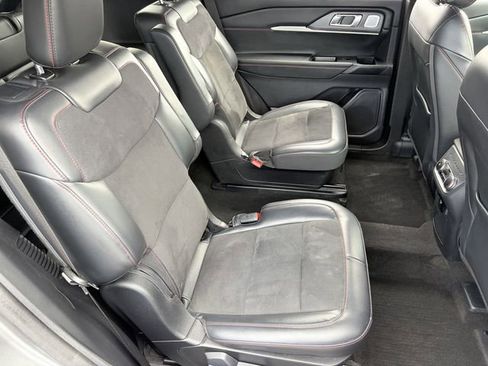 Used 2025 Ford Explorer ST AWD/4WD image 14