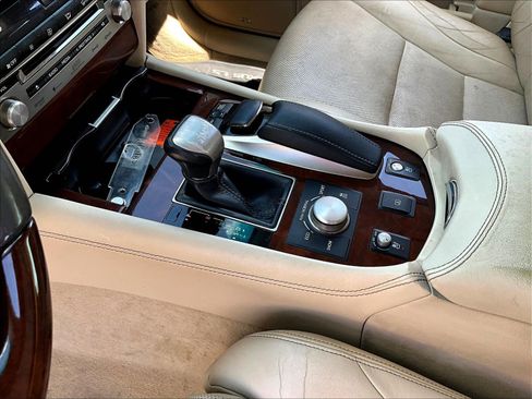 Used 2014 Lexus LS 460 AWD w/ Comfort Package image 18