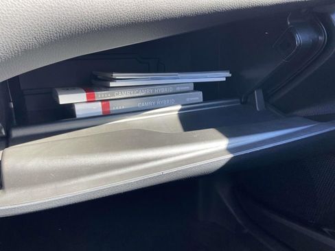 Used 2024 Toyota Camry XLE image 32