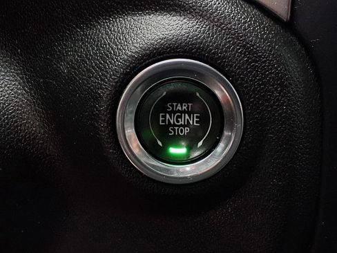 Used 2021 Chevrolet Silverado 1500 LT Trail Boss AWD/4WD image 8