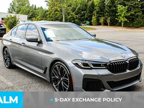 Used 2023 BMW 530i w/ M Sport Package RWD image 3