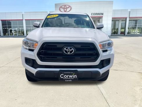 Used 2017 Toyota Tacoma SR w/ Tow Package AWD/4WD image 8