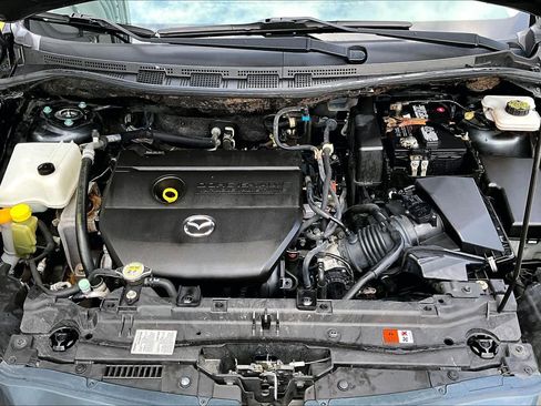 Used 2012 MAZDA MAZDA5 Sport image 30