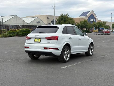 Used 2018 Audi Q3 2.0T Premium w/ Convenience Package AWD/4WD image 5