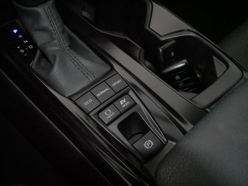 Certified 2025 Toyota Camry LE FWD image 24