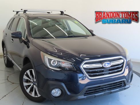 Used 2018 Subaru Outback 3.6R Touring w/ Protection Package #1 AWD/4WD image 1