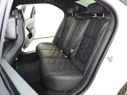 Used 2023 BMW 740i w/ Parking Assistance Package RWD image 21