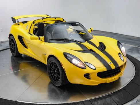 Used 2005 Lotus Elise RWD image 34