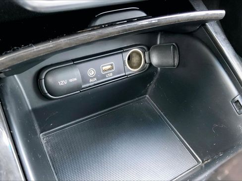 Used 2017 Kia Sorento EX w/ EX Premium Package image 35