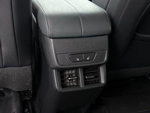 Used 2026 GMC Terrain AT4 w/ Convenience Package III AWD/4WD image 24
