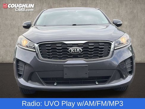Used 2019 Kia Sorento AWD V6 image 3