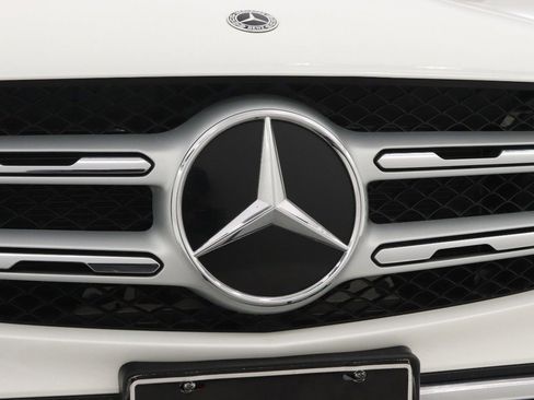 Certified 2022 Mercedes-Benz GLC 300 image 29