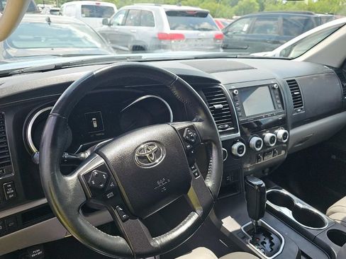 Used 2021 Toyota Sequoia Limited w/ Safety & Convenience Package AWD/4WD image 9
