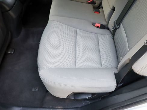 Used 2017 Hyundai Santa Fe Sport FWD image 17